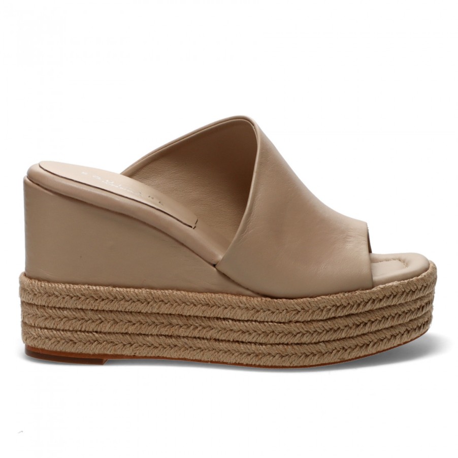 Frauen SANGIORGIO Sandalen | Equitare Maja Beige Slipper Aus Leder Mit Seilkeil